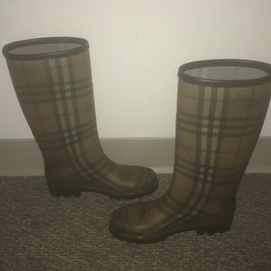 Burberry rain boots